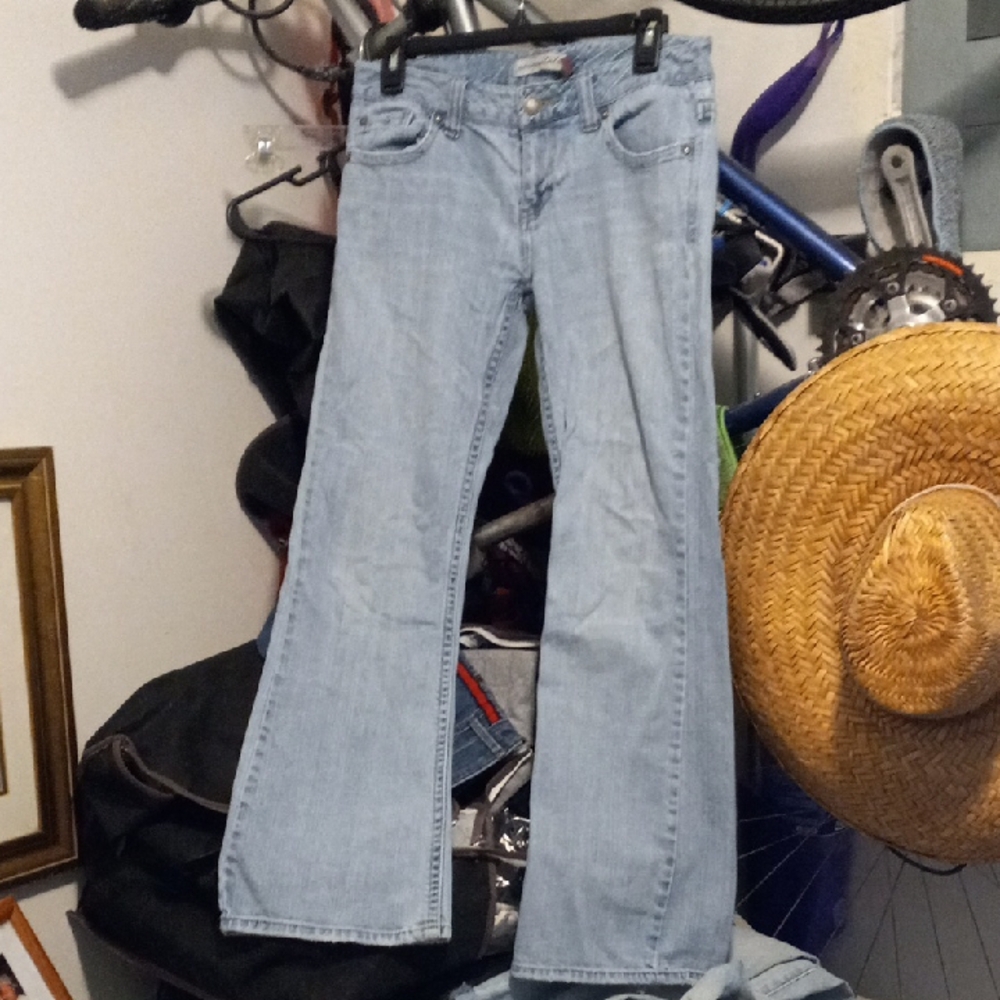 Women's Light Blue Jeans